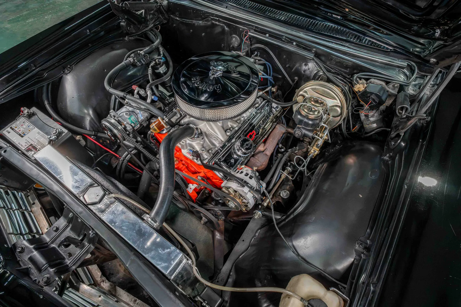 1966-Chevrolet Impala SS-Tuxedo Black-168376T161890-43.jpg